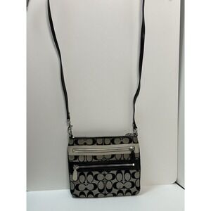 Coach Signature Double‎ Zipper Crossbody Shoulder Handbag Purse